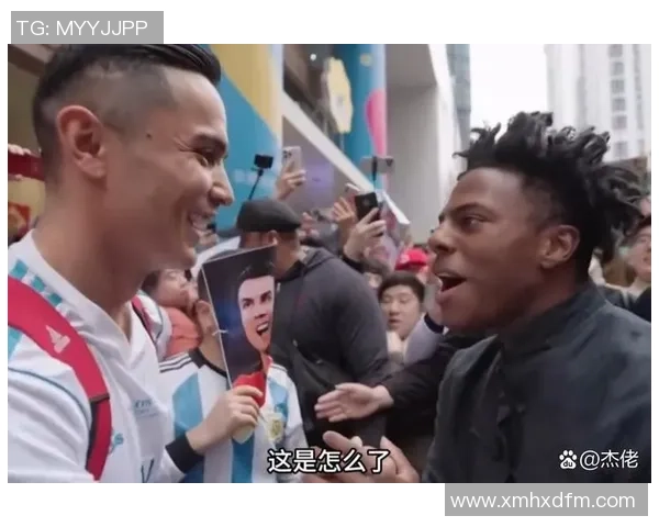 足球巨星赛场争锋互指对方引发激烈争议与球迷热烈讨论